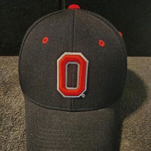 Ohio State Buckeyes Football  Sports Zephyr Authentic Size 7 1/2 Fitted Hat